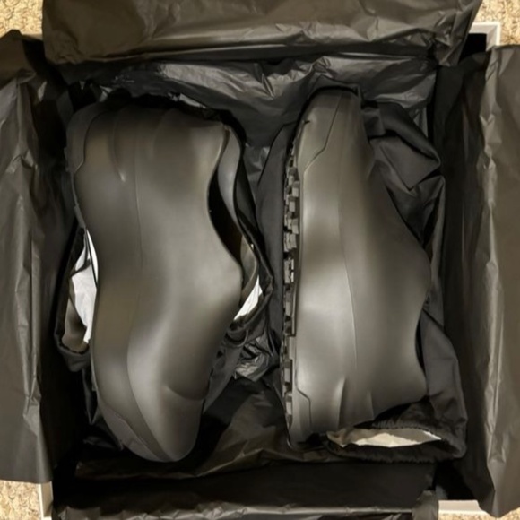 Givenchy monumentals - Picture 3 of 5